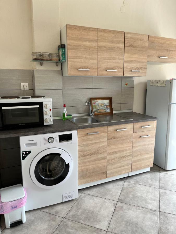Xronis Apartments Nea Michaniona Esterno foto