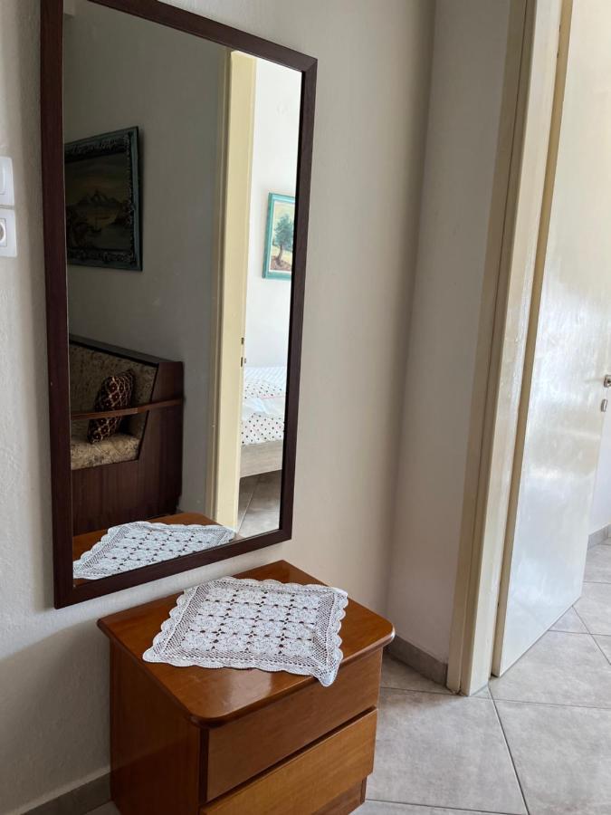 Xronis Apartments Nea Michaniona Esterno foto