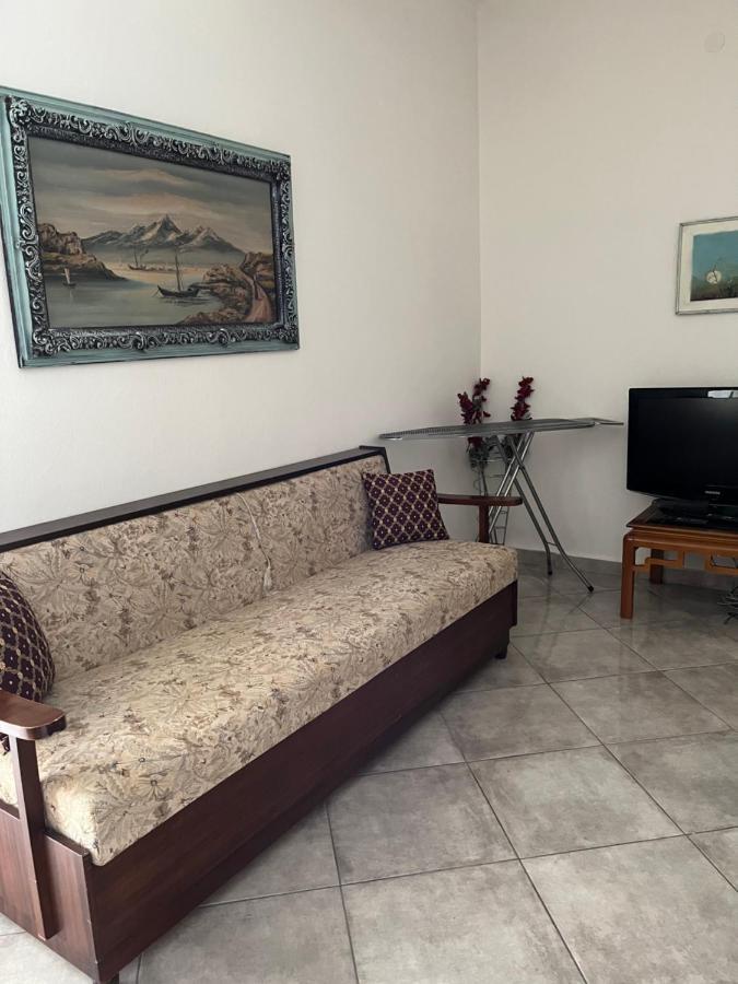 Xronis Apartments Nea Michaniona Esterno foto